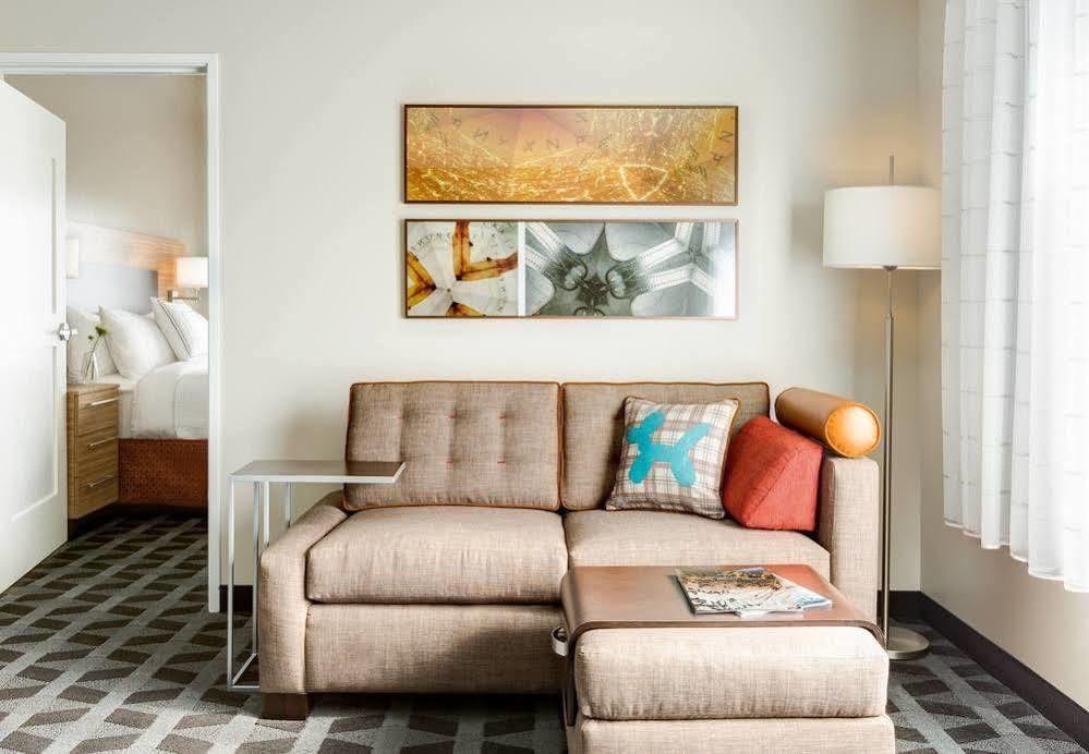 Towneplace Suites By Marriott Altoona Exterior foto